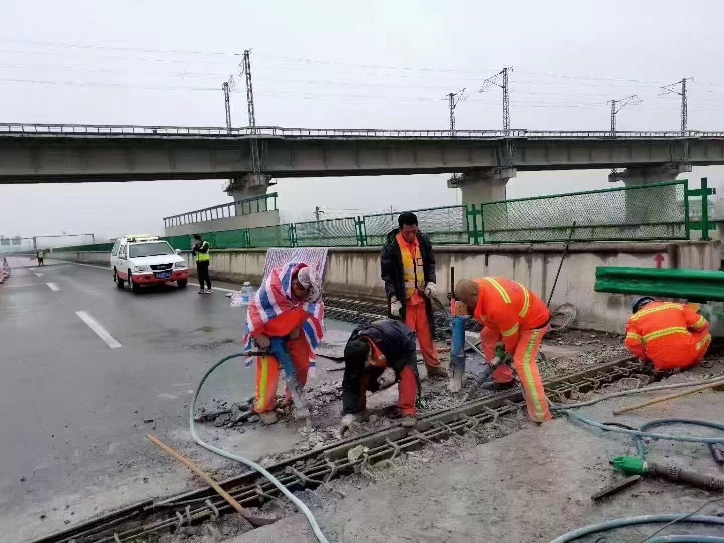 登封桥梁伸缩缝抢修料